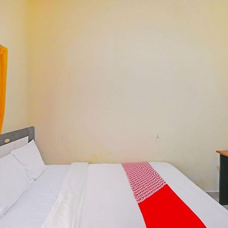 Oyo 91445 Sandat Guest House Denpasar Exterior foto
