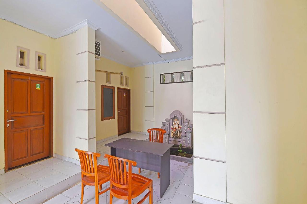 Oyo 91445 Sandat Guest House Denpasar Exterior foto