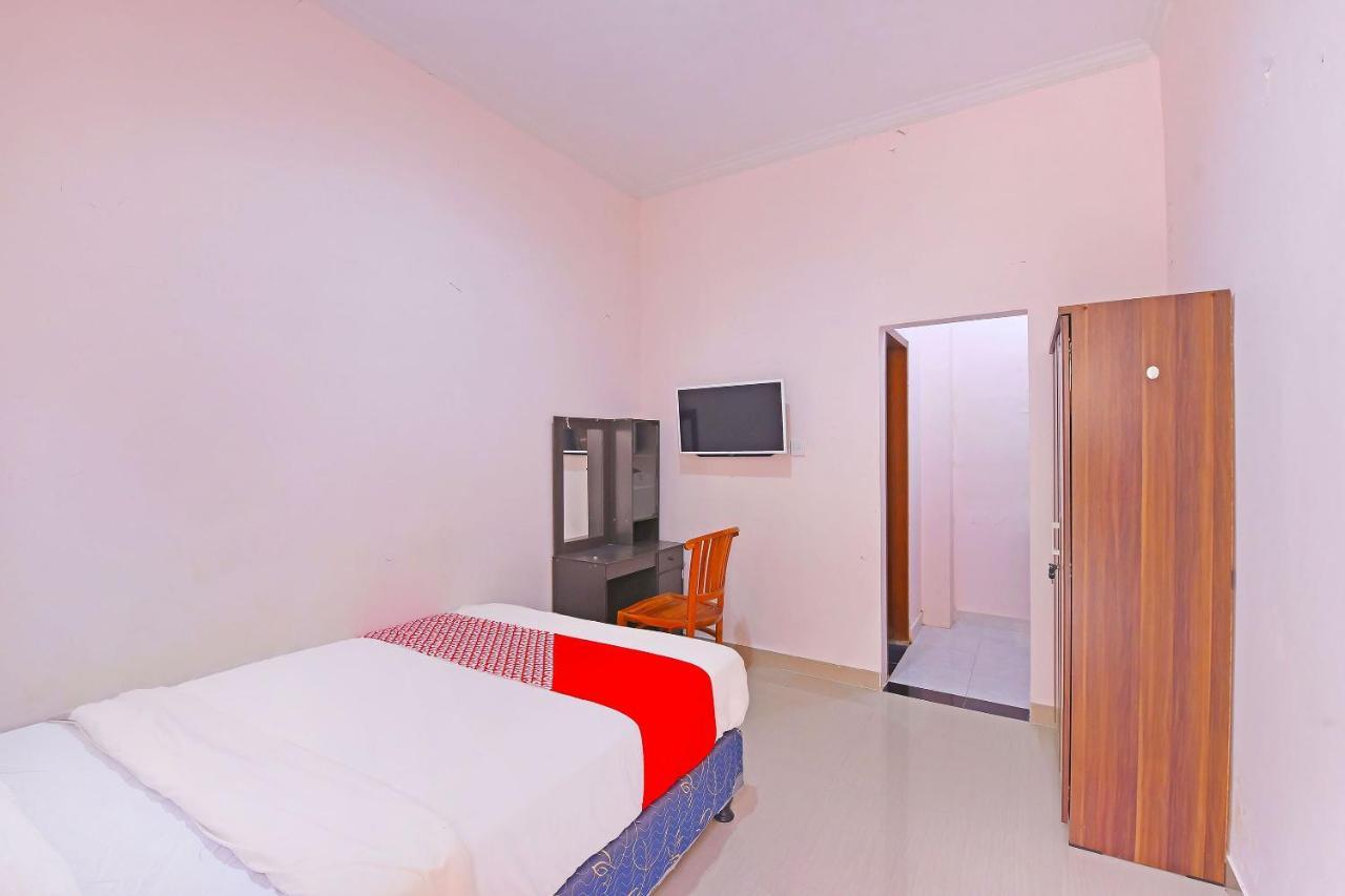 Oyo 91445 Sandat Guest House Denpasar Exterior foto